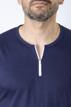 REMERA BÁSICA CON CIERRE (39275)