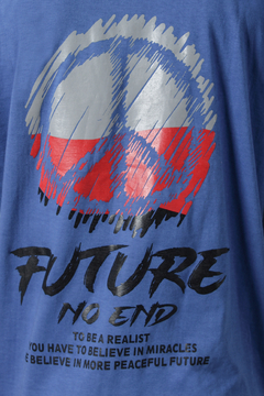 Imagen de REMERA OVER FUTURE (42251)