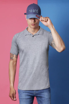 CHOMBA LISO CON BORDADO (39231) - tienda online