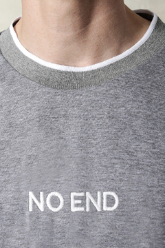 REMERA NOEND BORDADO CUELLO TEJIDO (43755) en internet