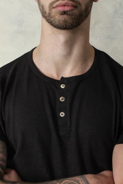 REMERA BUTTONE CON BOTONES (43239) - tienda online