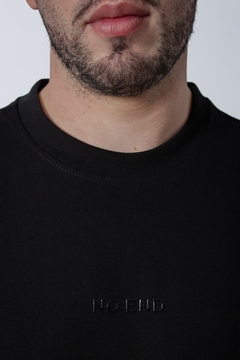 REMERA IMPORTADA UNSTOPPABLE (45269) - No End MAYORISTA