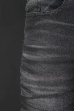 JEAN HAITI (41333) en internet