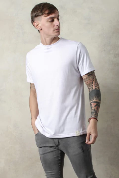 REMERA MUSCLE FIT (45231) - comprar online