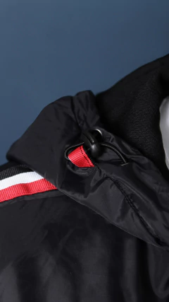 ROMPEVIENTO TIRA EN MANGA (38453) - No End MAYORISTA