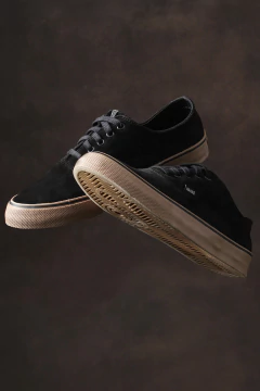 ZAPATILLA VULCANIZADA GAMUZA NEGRA (4070550) - comprar online