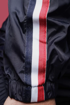 ROMPEVIENTO TIRA EN MANGA (38453) - comprar online