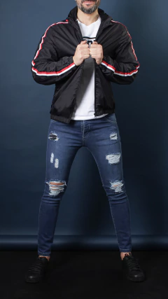 ROMPEVIENTO TIRA EN MANGA (38453) en internet