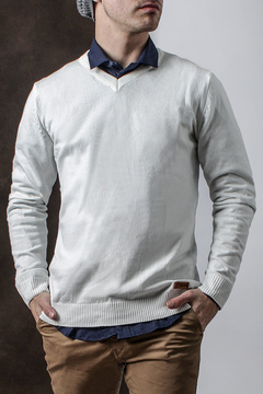 SWEATERS BASICO CUELLO V (40850)