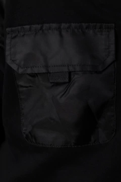 CAMPERA PITUCONES Y BOLSILLO CON TAPA (42468) - No End MAYORISTA