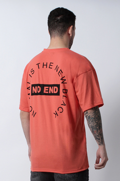 REMERA NO END OVER OVER (43253) - No End MAYORISTA