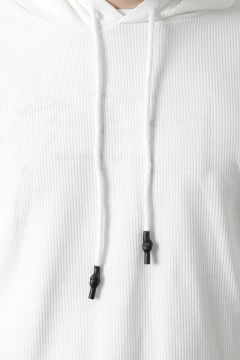 BUZO CANGURO OVER WAFLE (42051) - tienda online