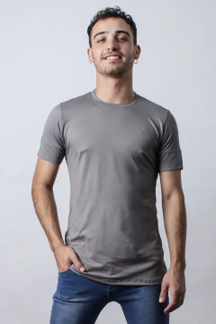 REMERA BÁSICA GAMUZADA (43207) - No End MAYORISTA