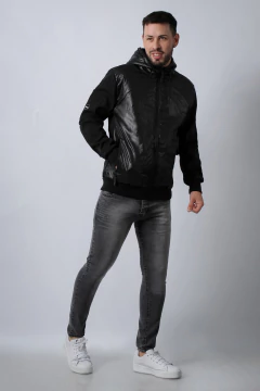 CAMPERA CON CAPUCHA (42473)