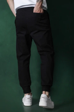 JOGGER GABARDINA SIN BOLSILLOS (44318) - No End MAYORISTA