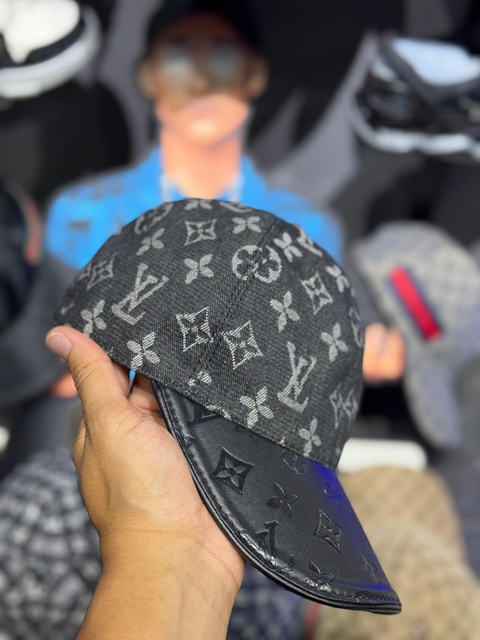 BONÉ LV PREMIUM