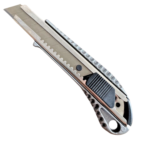 Estilete Profissional 18mm Corpo Metálico Reforçado