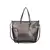 Bolsa de ombro de couro preta metalizada com alça removível e design elegante