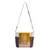 Bolsa de ombro de couro com alça removível em tons terrosos, com design quadrado e combinação de cores cacau, bege, marrom e mostarda
