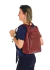 Mochila de Couro Resistente Confortável Malu Andória Cor Marsala na internet