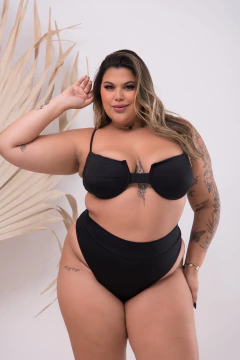 Biquini suzi meia taça e calcinha hotpant preto - comprar online