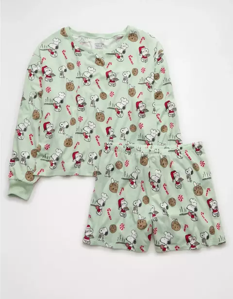 PREORDEN American Eagle AE Luxe Snoopy Christmas Long-Sleeve & Short PJ Set - comprar en línea
