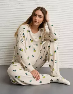PREORDEN American Eagle AE Grinch Ruffle Crew Socks en internet
