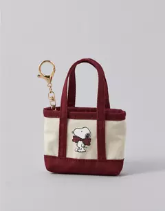 PREORDEN American Eagle AE Snoopy Mini Tote Keychain - comprar en línea