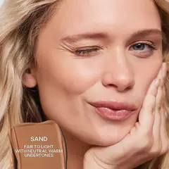 *PREORDEN* Saie Dew Bronze Soft-Focus Effortless Liquid Bronzer - comprar en línea