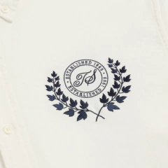 TS CREST WHITE OXFORD SHIRT *PREORDEN* - comprar en línea