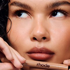 *PREORDEN* ¡NUEVO! Rhode Peptide Lip Shape (Individual) - Maw Maw Beauty