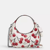 *PREORDEN* Coach Carmen Mini Crossbody Bag With Cherry Print - comprar en línea