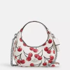 *PREORDEN* Coach Carmen Mini Crossbody Bag With Cherry Print - comprar en línea