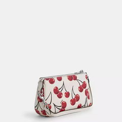 *PREORDEN* Coach Nolita 19 With Cherry Print en internet