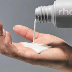 *PREORDEN* Rhode Glazing Milk Esencia MINI en internet