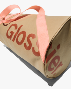 *PREORDEN* Glossier Duffle Bag en internet
