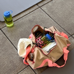Imagen de *PREORDEN* Glossier Duffle Bag