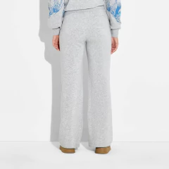 PREORDEN Target Women's Grinch Fleece Graphic Pants - Heather Gray - Maw Maw Beauty