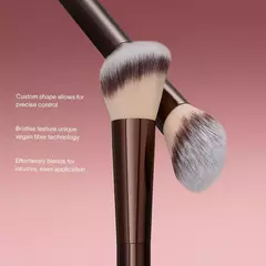 *PREORDEN * Hourglass No. 15 Blush Brush en internet
