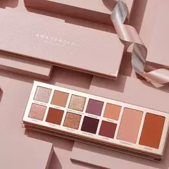 Imagen de *PREORDEN* Anastasia Beverly Hills Primrose All In One Face & Eye Shadow Palette