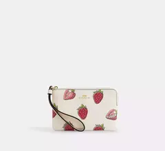 *PREORDEN* Coach Corner Zip Wristlet With Strawberry Print - comprar en línea