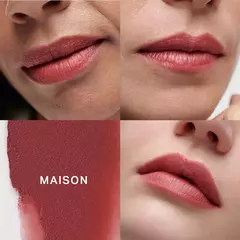 *PREORDEN* MERIT Signature Lip Lightweight Matte Lipstick - comprar en línea