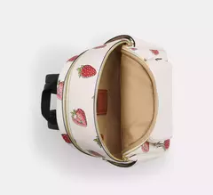 *PREORDEN* Coach Court Backpack With Strawberry Print - tienda en línea