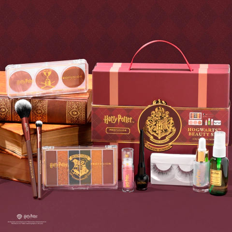 PREORDEN PROFUSION HARRY POTTER HOLIDAY | HOGWARTS BEAUTY SET - comprar en línea
