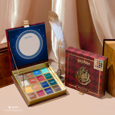 PREORDEN PROFUSION HARRY POTTER HOLIDAY | HOGWARTS 16 SHADE PALETTE - comprar en línea