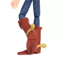 PREORDEN Disney Store Woody Interactive Talking Action Figure – Toy Story – 15'' - tienda en línea