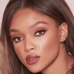 *PREORDEN* Charlotte Tilbury Beauty Highlighter Wand - tienda en línea