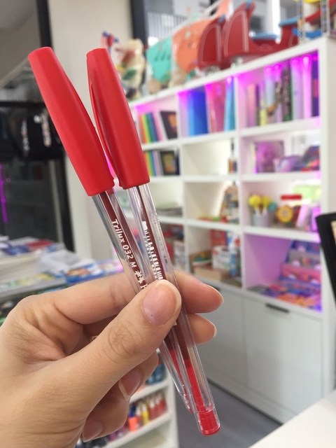 Lapicera FABER TRILUX ROJO
