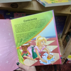 LIBRO PRINCESAS REVERSIBLE en internet