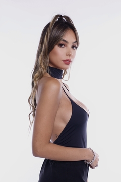 Body Jade na internet